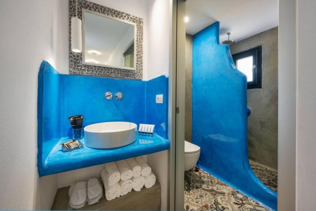Christianna & George Luxury Hot Tub Apartment サントリーニ エクステリア 写真