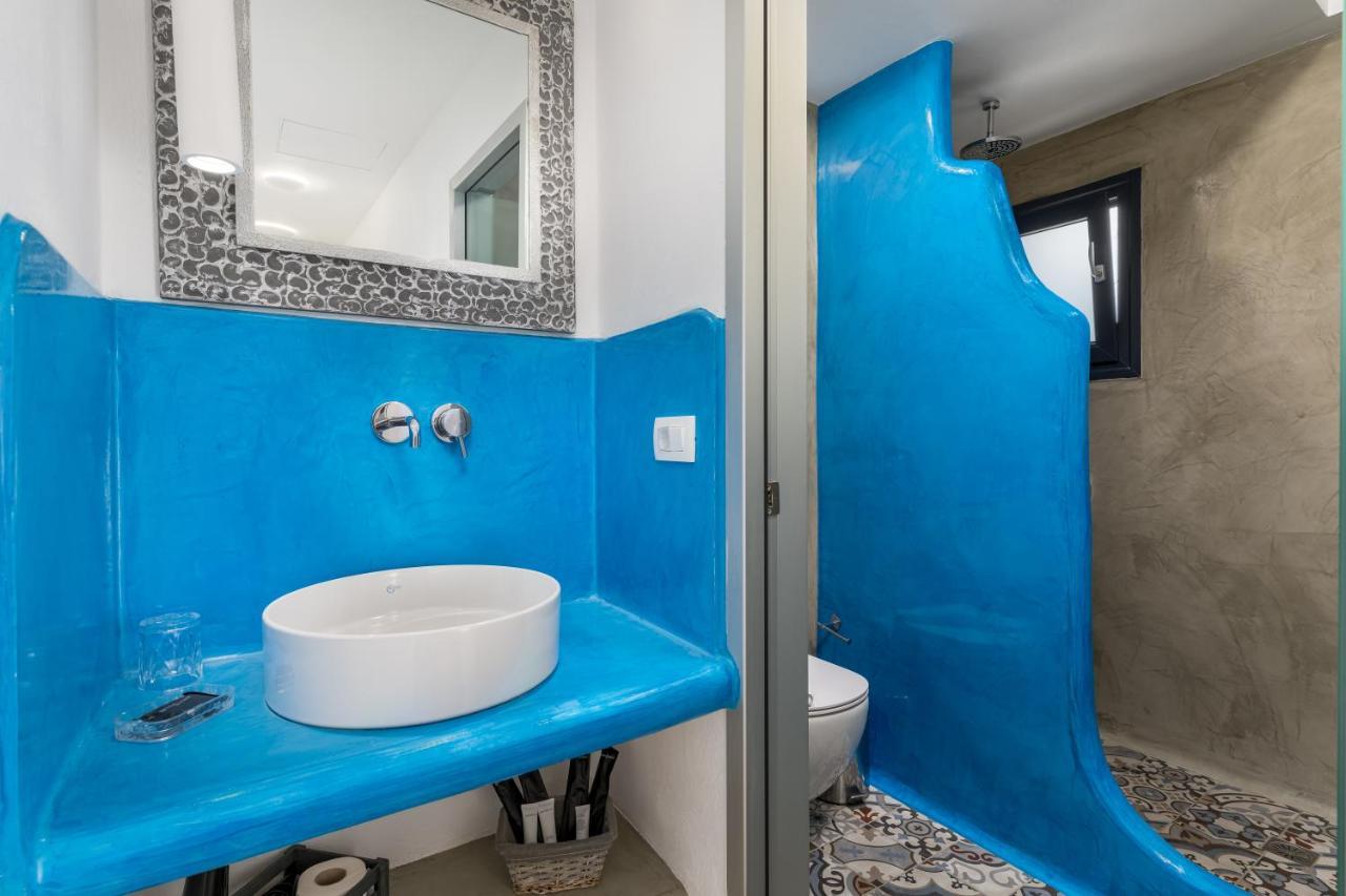 Christianna & George Luxury Hot Tub Apartment サントリーニ エクステリア 写真